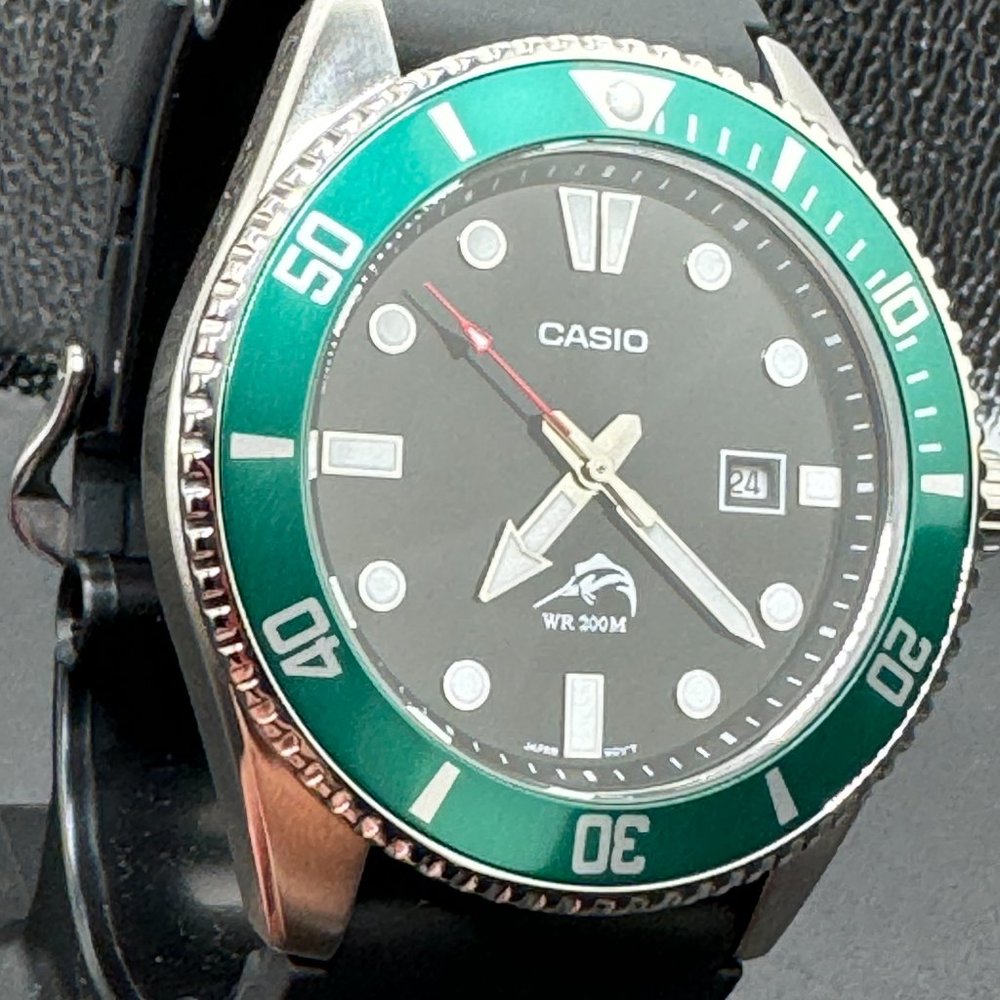 Casio Sports Watch 40mm Diameter For Work / Casua… - image 6